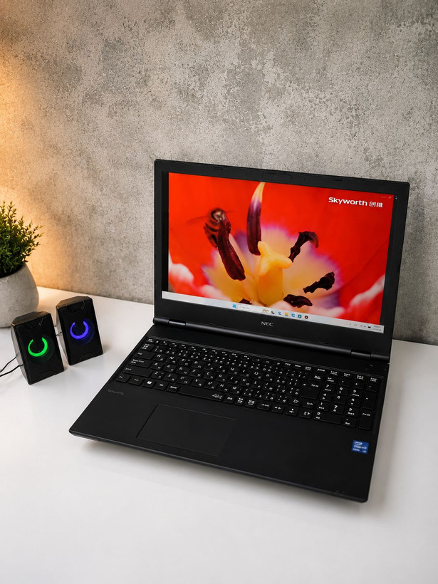 لپتاپ استوک ان ای سی NEC | پردازنده Core i5 نسل 12 | رم 8 گیگ | حافظه 256SSD | صفحه نمایش 15.6 اینچ