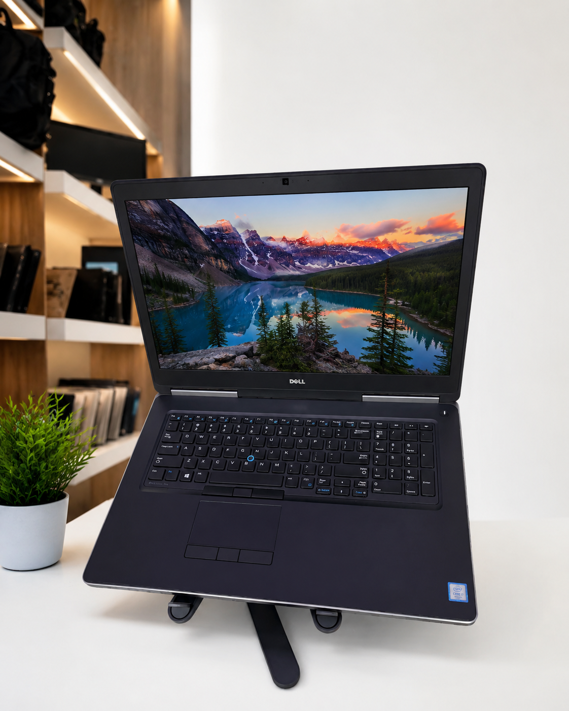 لپتاپ استوک دل Dell Precision 7720| پردازنده i7 نسل 6  | 6 گیگ گرافیک مجزا | رم 16 گیگ | صفحه نمایش 17 اینچ