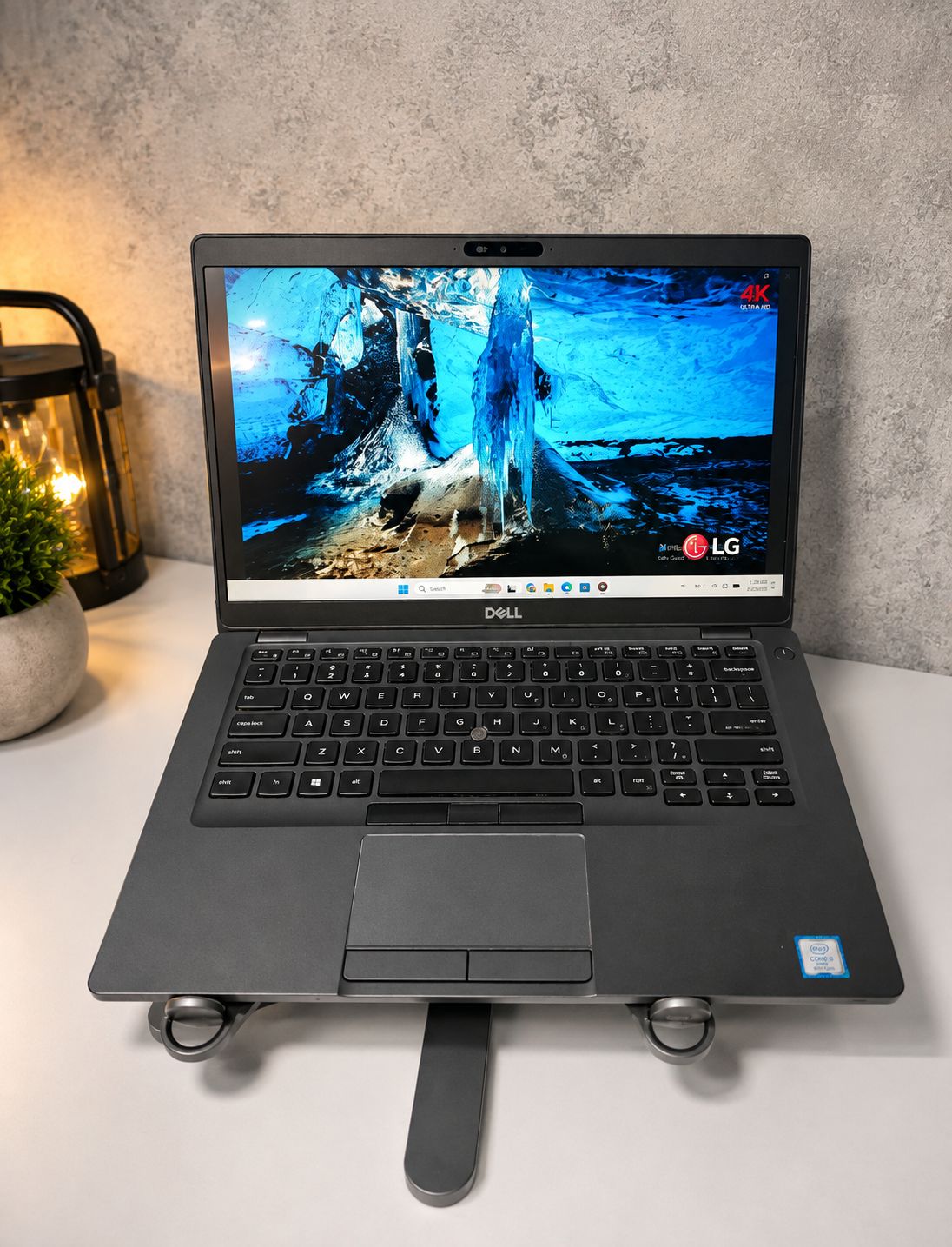 لپتاپ استوک دل Dell Latitude 5400 | پردازنده Core i5 نسل 8 | رم 8 گیگ | حافظه 256SSD | صفحه نمایش 14 اینچ