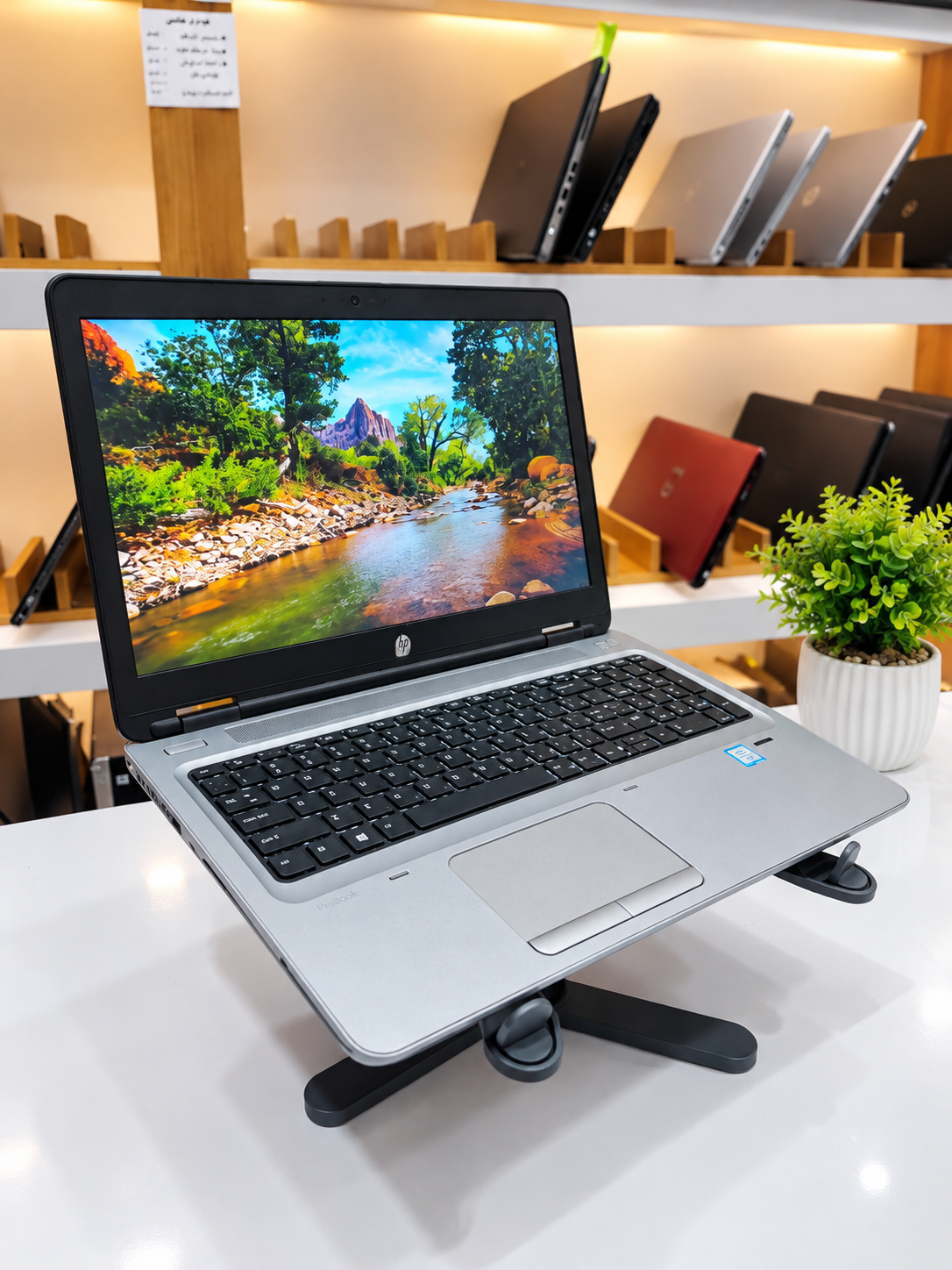 لپتاپ استوک اچ‌پی HP Probook 650 G2 | پردازنده Core i5 نسل 6 | رم 8 گیگ | حافظه 256SSD | صفحه نمایش 15.6 اینچ